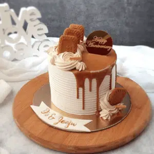 lotus cake 38 AED